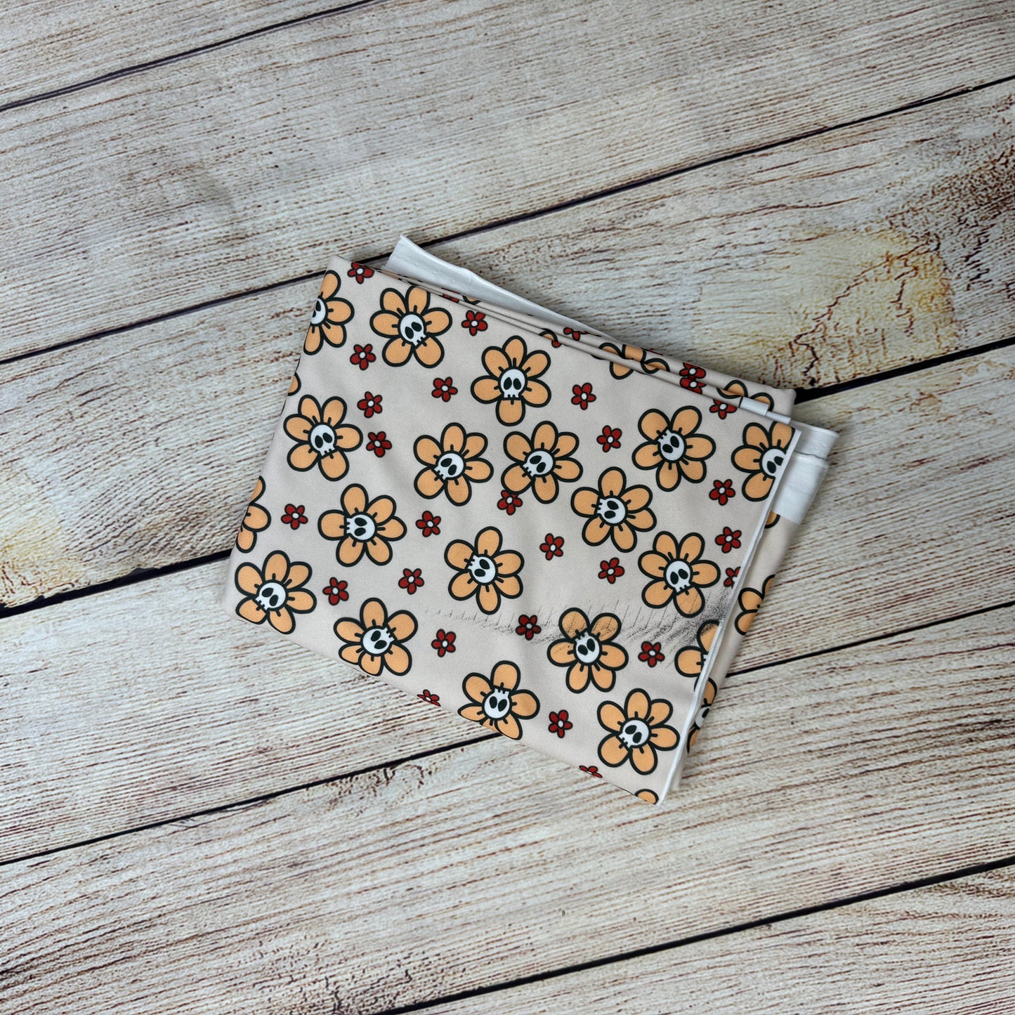 Full Yard - Skull Flowers